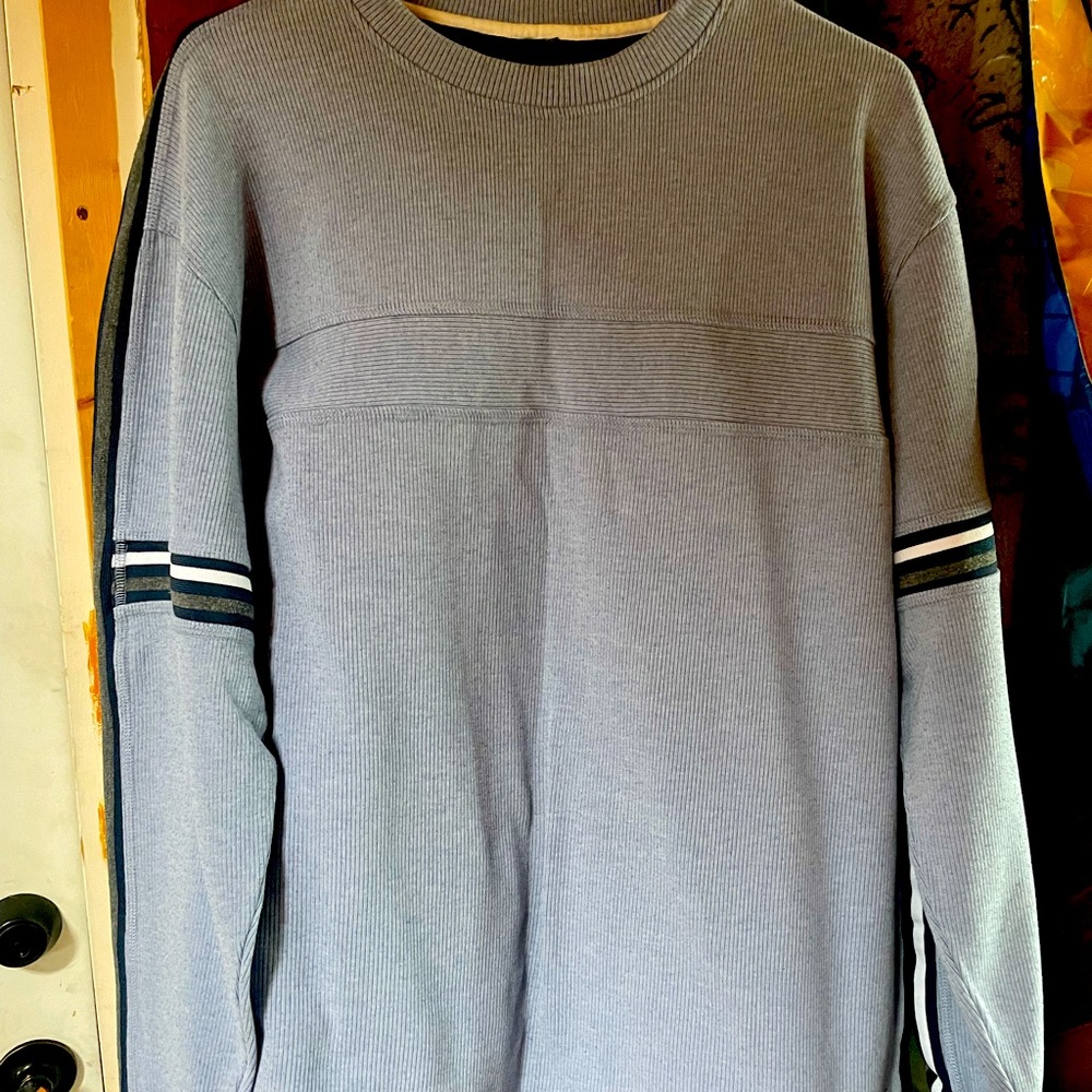 Mens pull over sweater